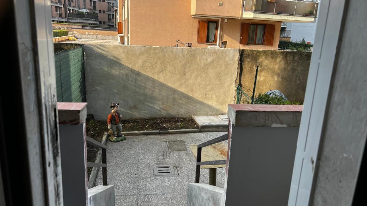 A.P. Appartamento O Camera Corsico Exteriér fotografie